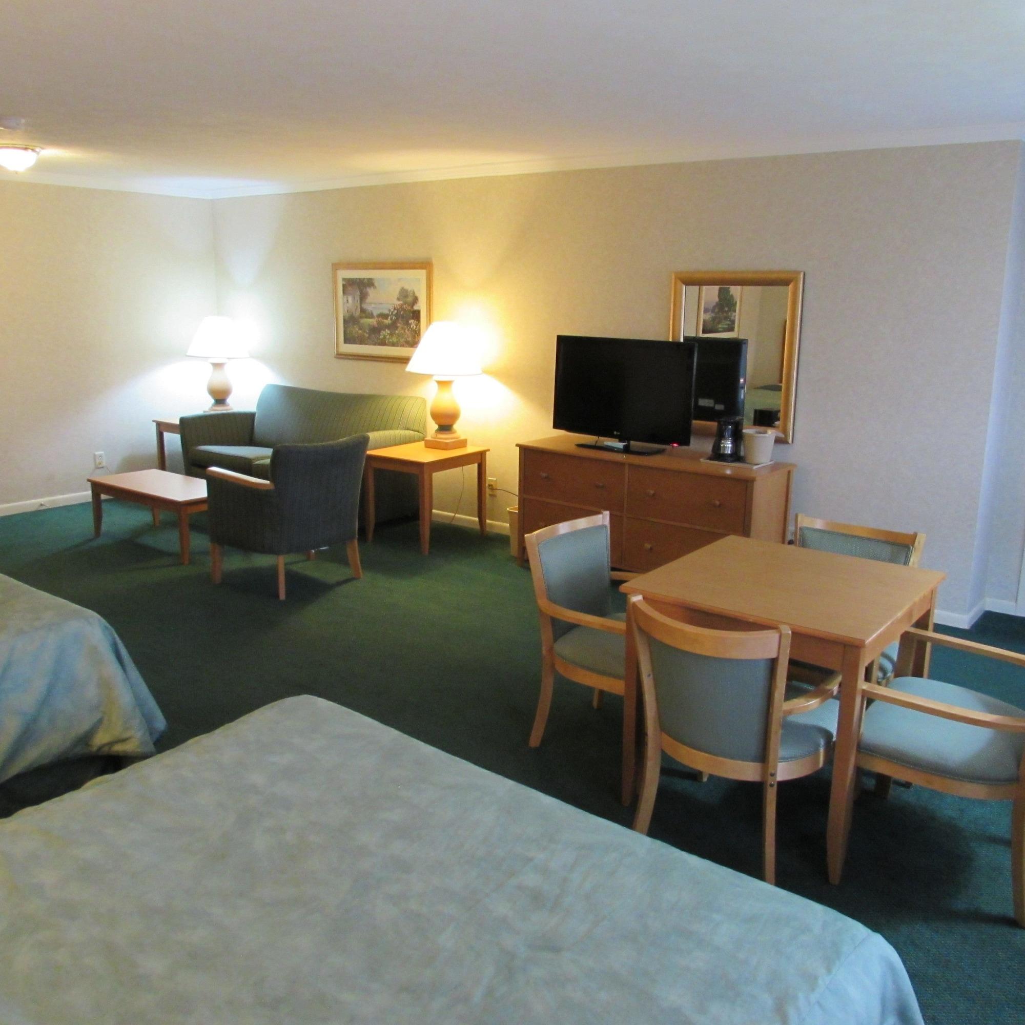 Magnuson Grand Pioneer Inn And Suites Escanaba Exteriör bild