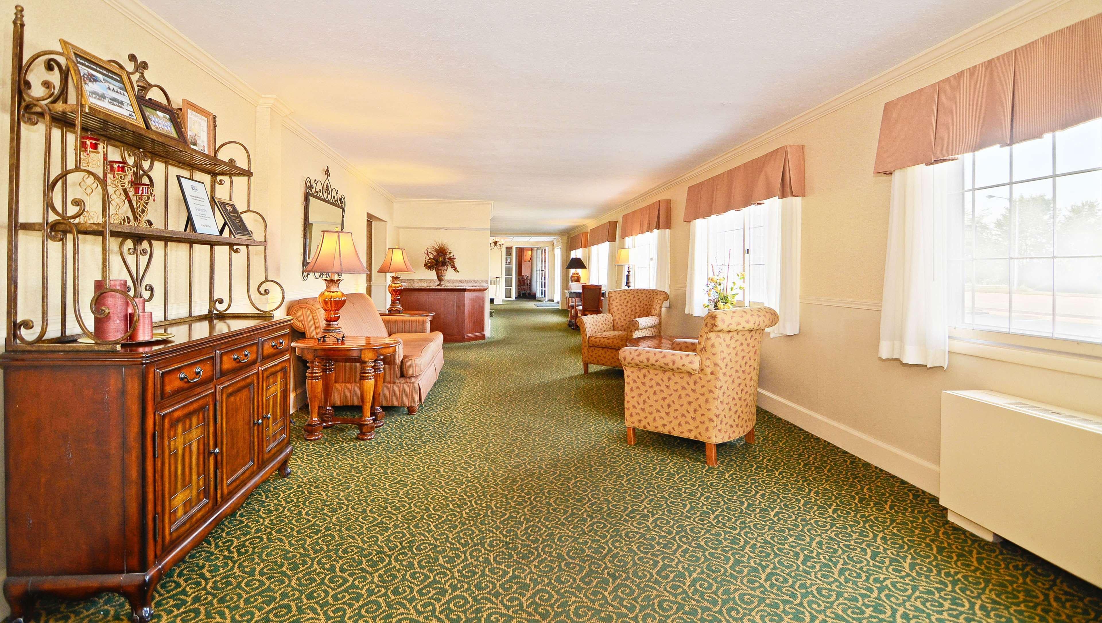 Magnuson Grand Pioneer Inn And Suites Escanaba Exteriör bild