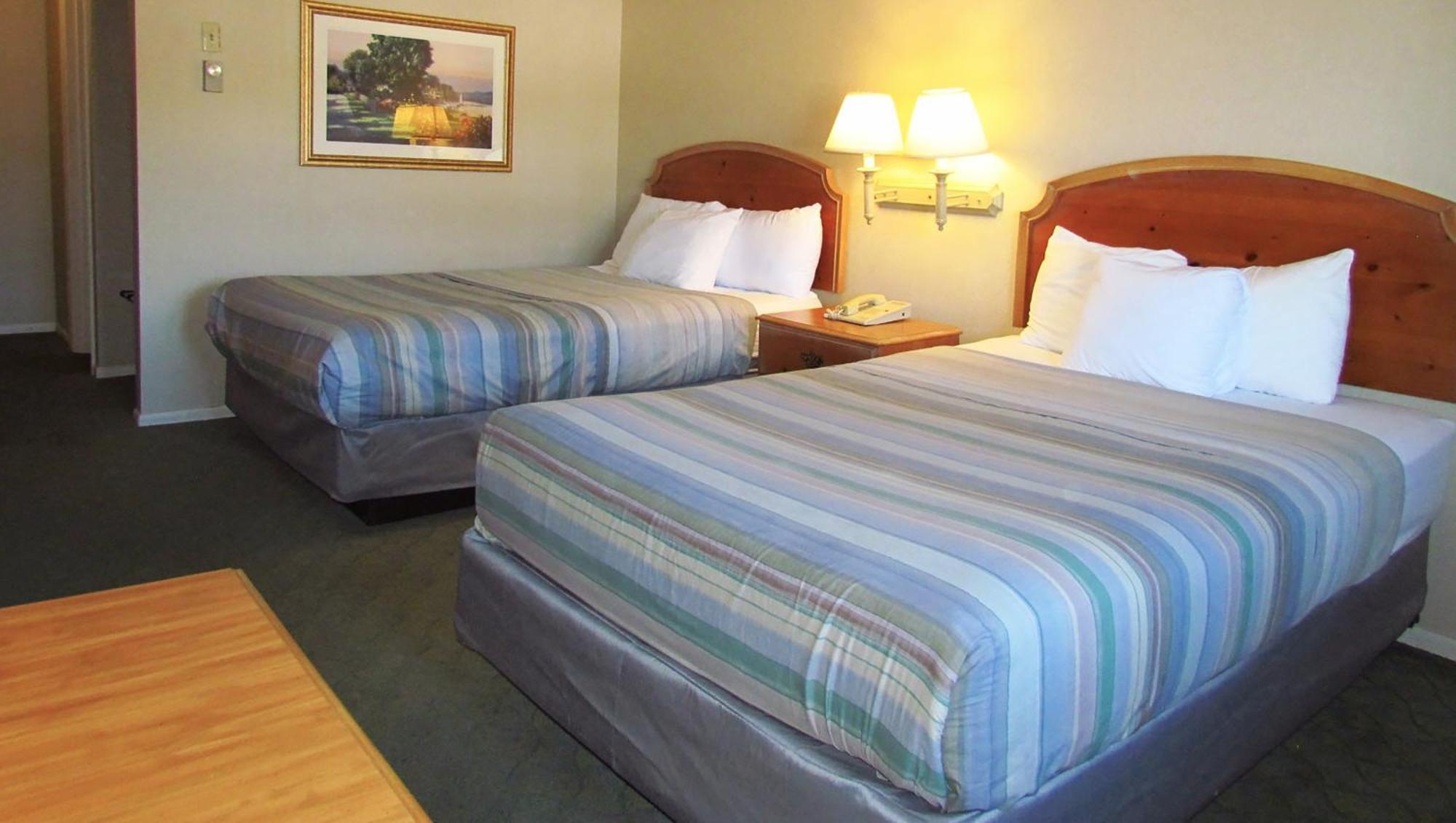 Magnuson Grand Pioneer Inn And Suites Escanaba Exteriör bild