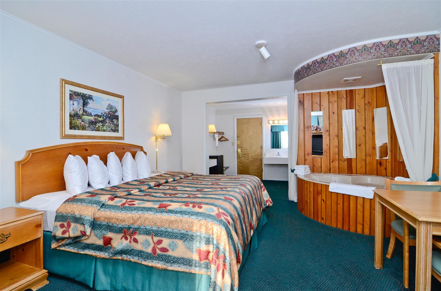 Magnuson Grand Pioneer Inn And Suites Escanaba Rum bild