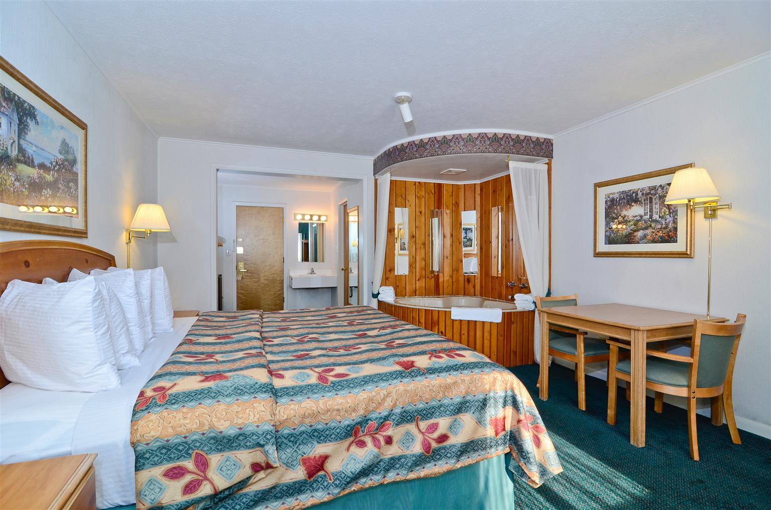 Magnuson Grand Pioneer Inn And Suites Escanaba Exteriör bild