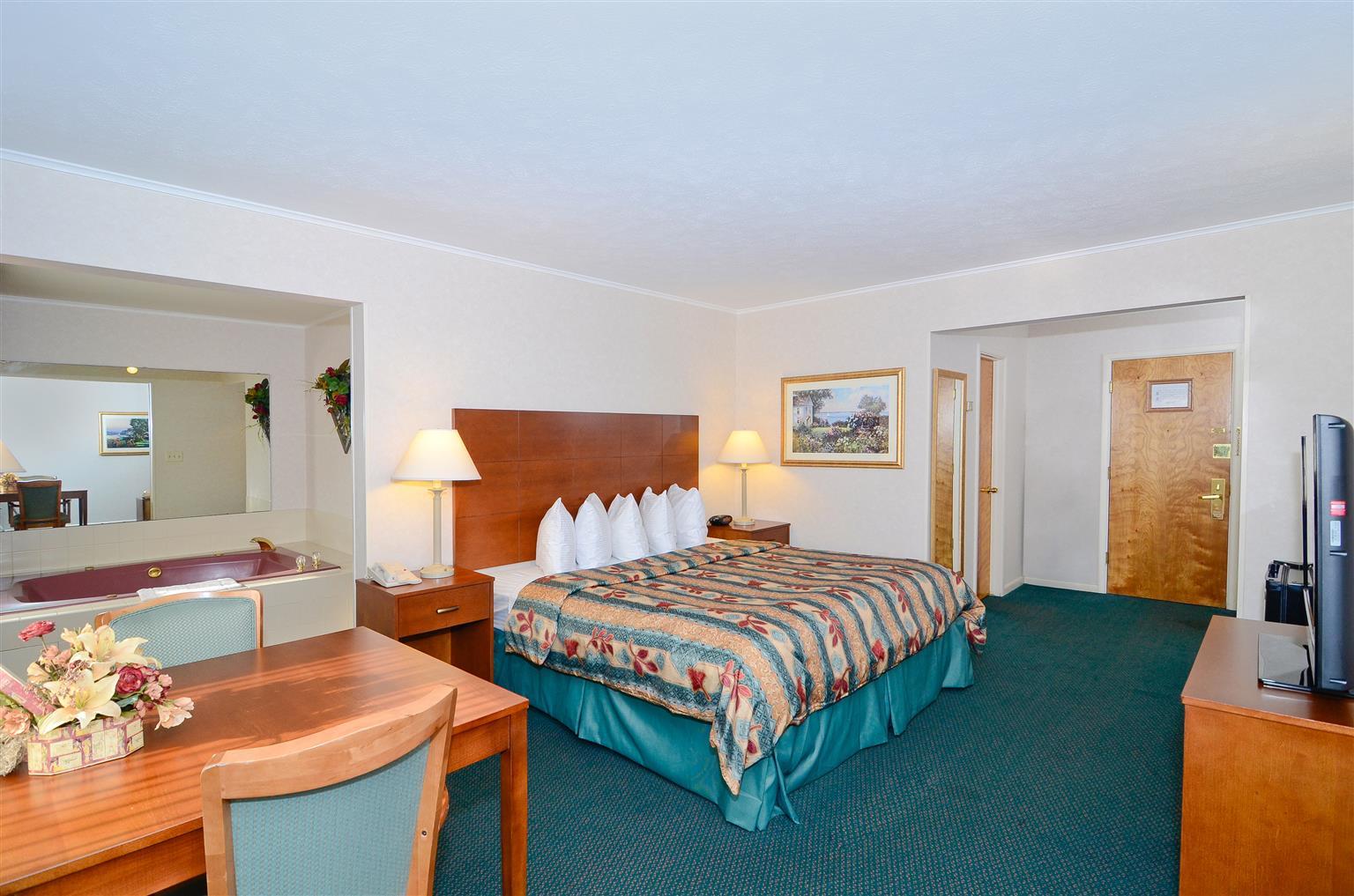 Magnuson Grand Pioneer Inn And Suites Escanaba Rum bild