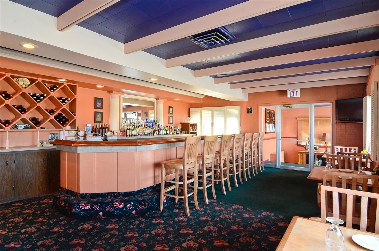 Magnuson Grand Pioneer Inn And Suites Escanaba Restaurang bild