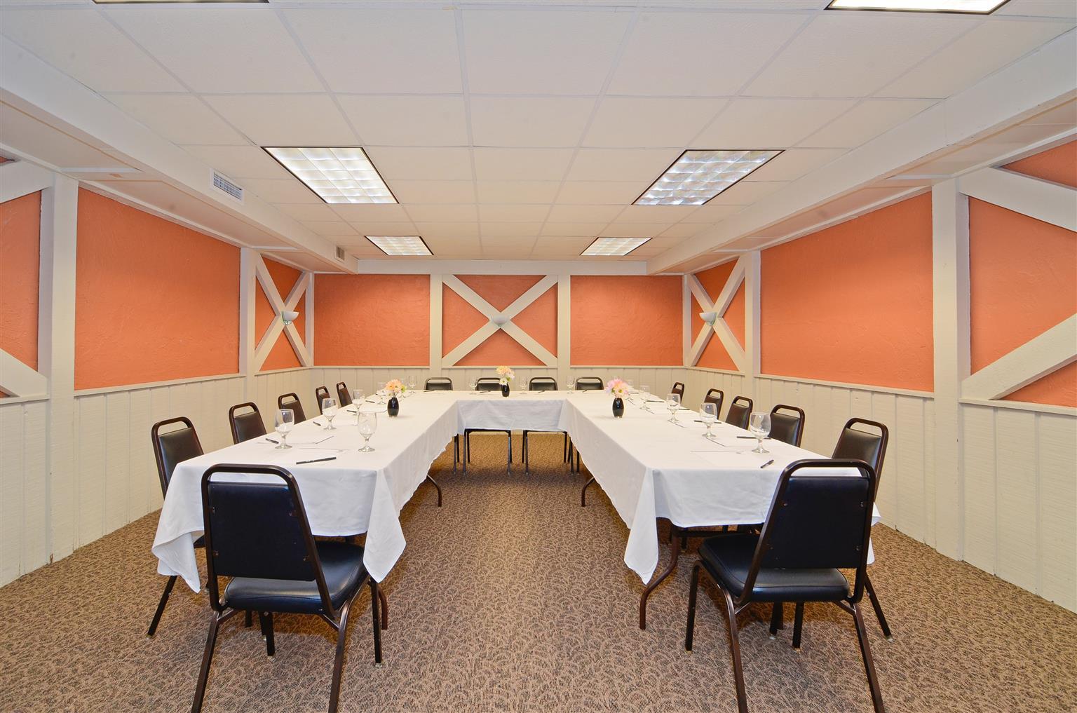 Magnuson Grand Pioneer Inn And Suites Escanaba Business bild